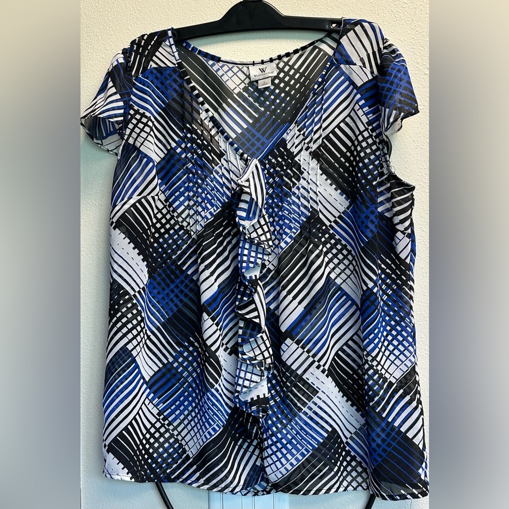 🎉3 for $20🎉 Worthington Sheer Top